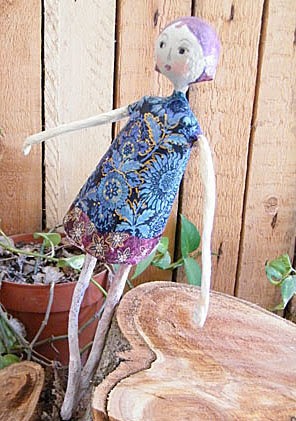 על הקשר המופלא והבלתי מוסבר בין בני אדם ועצים